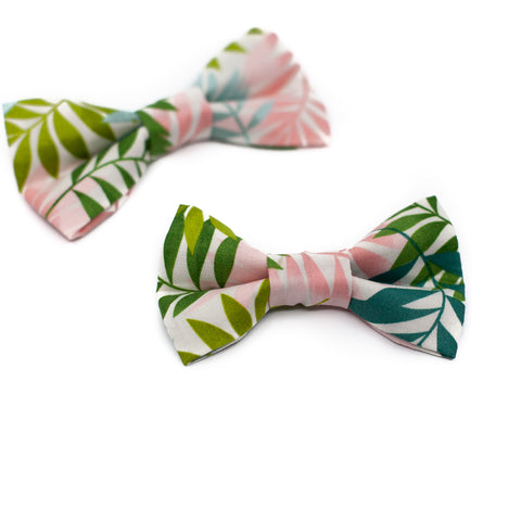 Palm Leaf Bowtie for Puppy Dogs and Kitty Cats